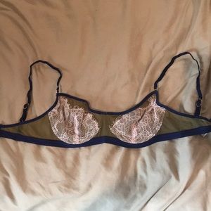 Dora Larsen bra. Size 34C